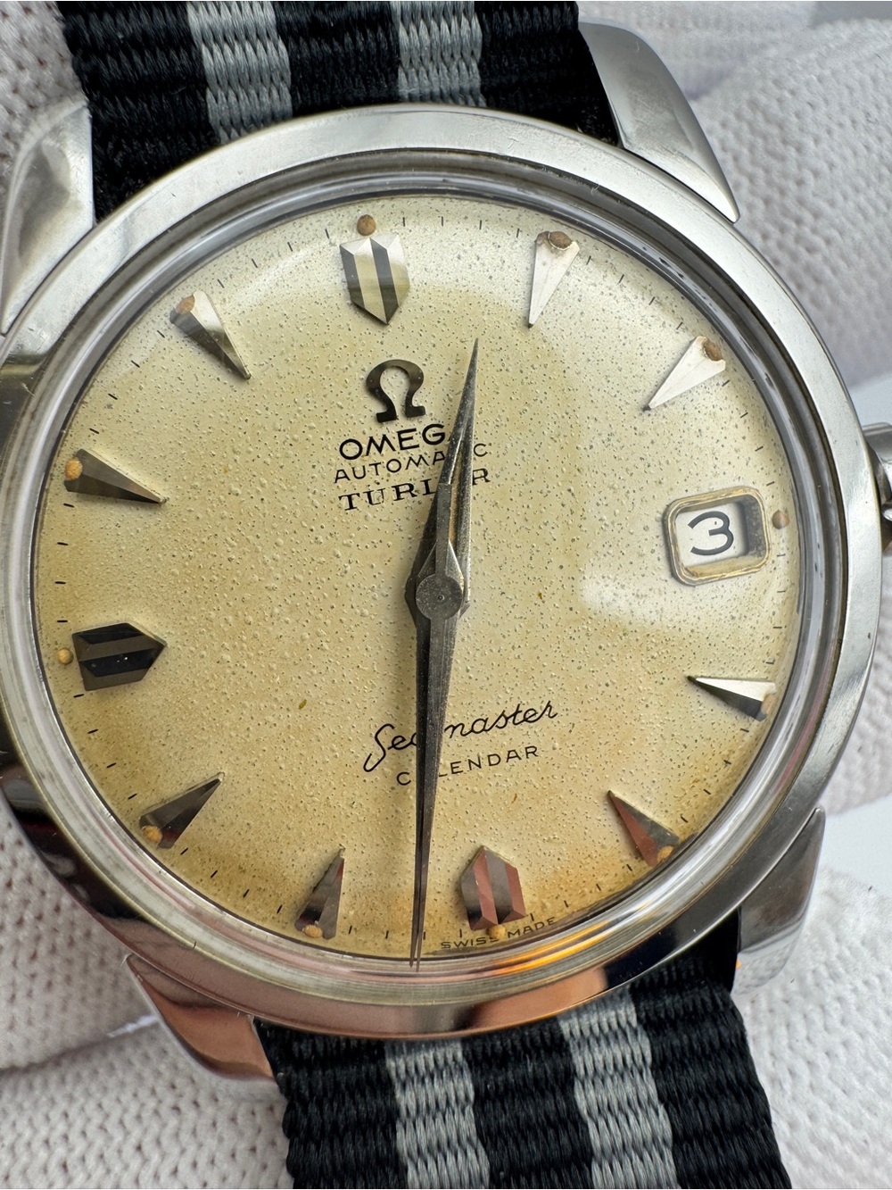 Vintage Omega Seamaster Calendar Automatic Watch - Picture 7 of 12